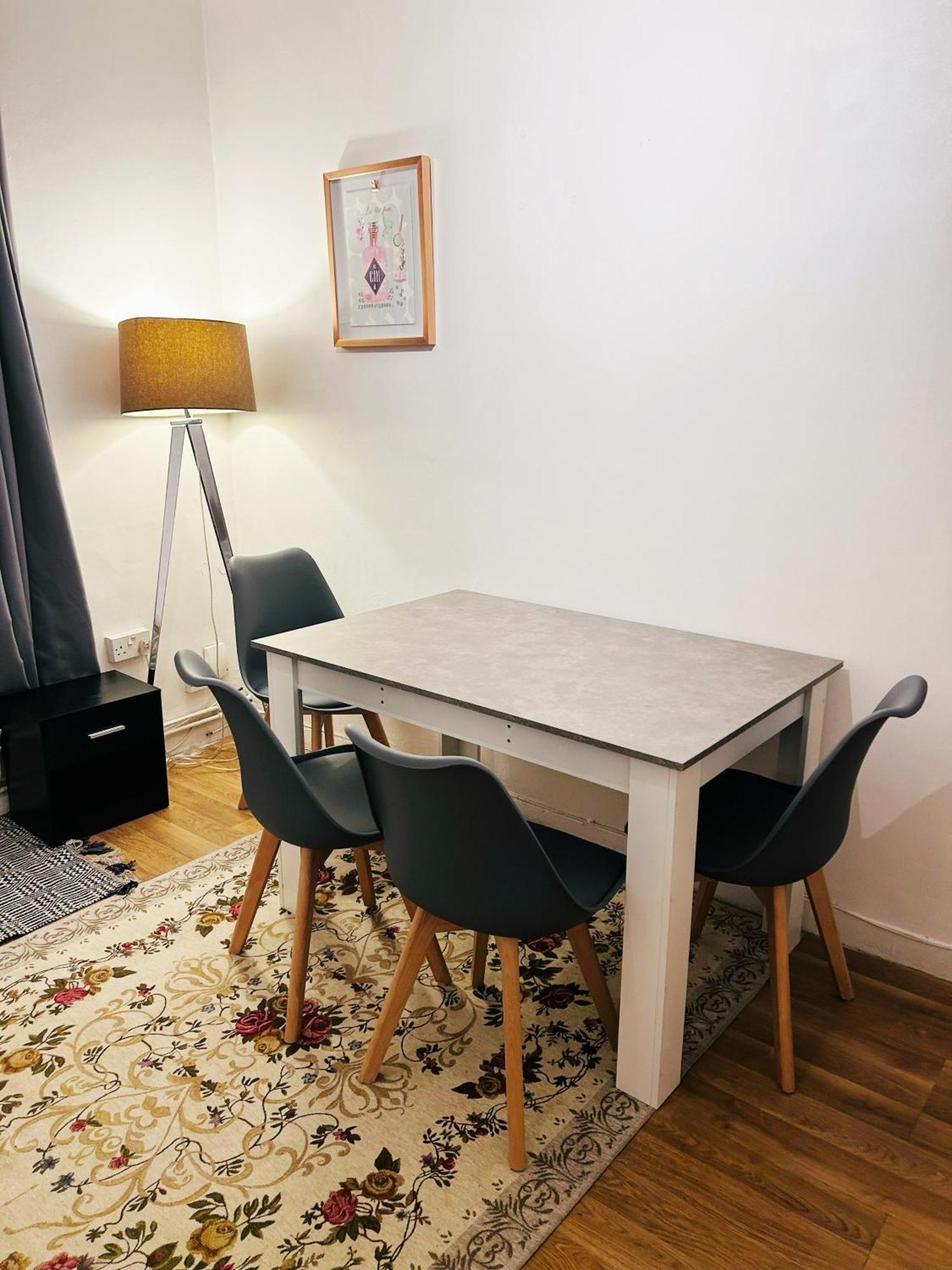 Spacious Flat With 2 To 3 Bedrooms In Central لندن المظهر الخارجي الصورة